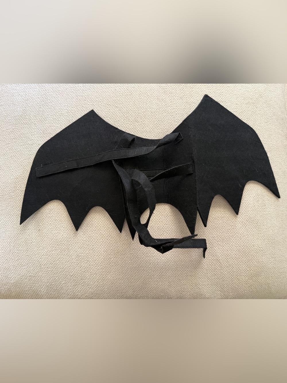 Dog XL Bat Wings Halloween Costume - Picture 3 of 5